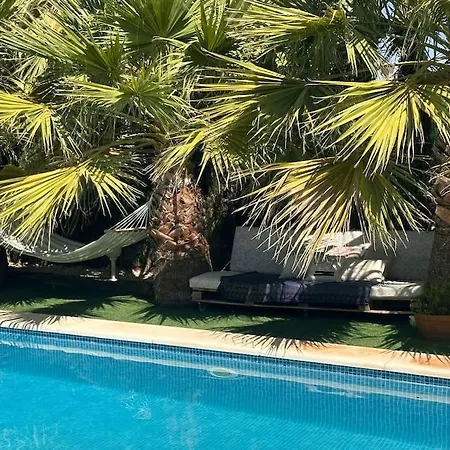 Espectacular Alojamiento Con Piscina En Lliria Exterior photo
