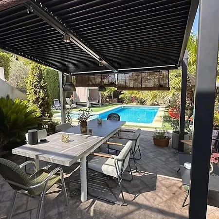 Espectacular Alojamiento Con Piscina En Lliria Exterior photo